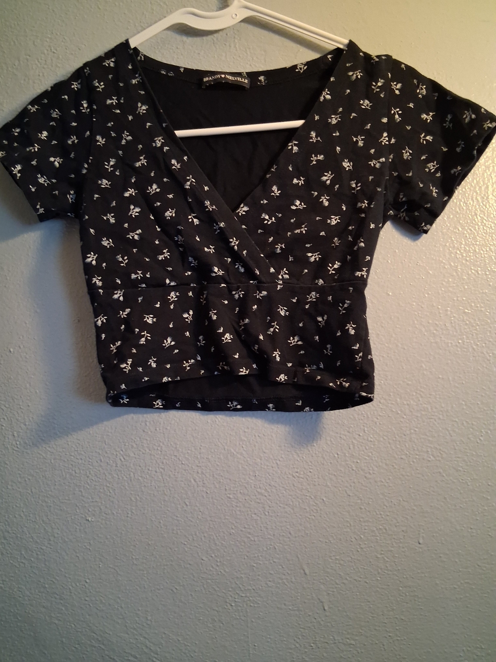 Brandy Melville Navy Blue Floral Crop Top OS